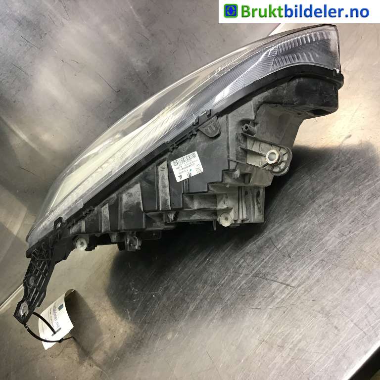Frontlykt venstre halogen til Fiat Doblo 2010-->> (Type II)  (FIAT|51974244|01050099900010|)