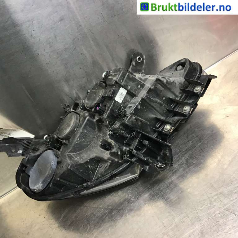Frontlykt venstre halogen til Fiat Doblo 2010-->> (Type II)  (FIAT|51974244|01050099900010|)