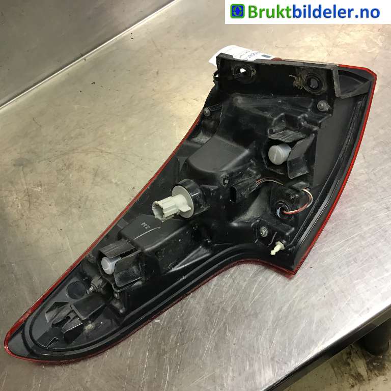 Baklykt høyre til Nissan Qashqai 2014-2021 (Type II)  (NISSAN|26550-4EA0A|)