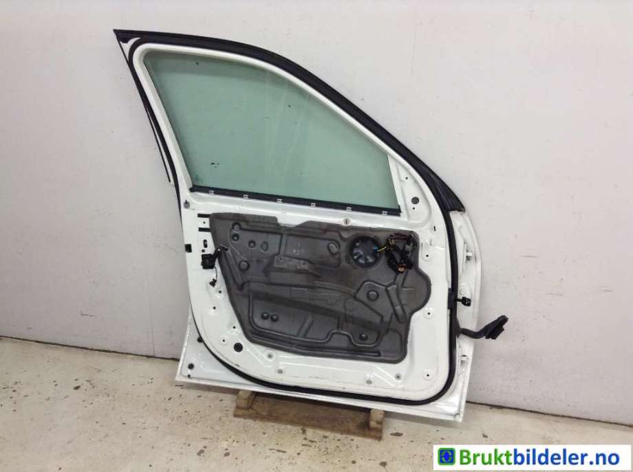 Dør venstre foran til BMW X5 2007-2013 (E70) (E70) (BMW|41 51 7 211 423|)