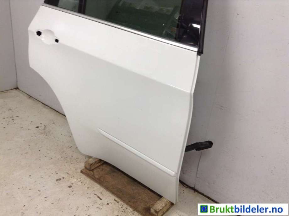 Dør høyre bak til BMW X5 2007-2013 (E70) (E70) (BMW|41 52 7 261 482|)