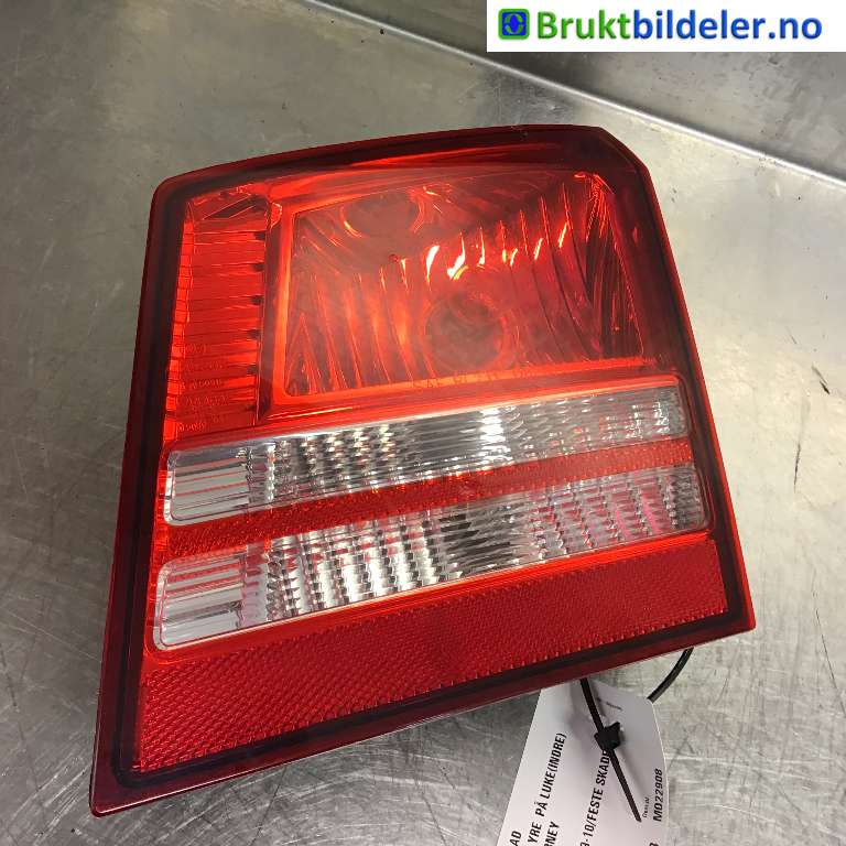 Baklykt høyre indre til Dodge Journey, 2008-2010  (DODGE|04806368 AD)
