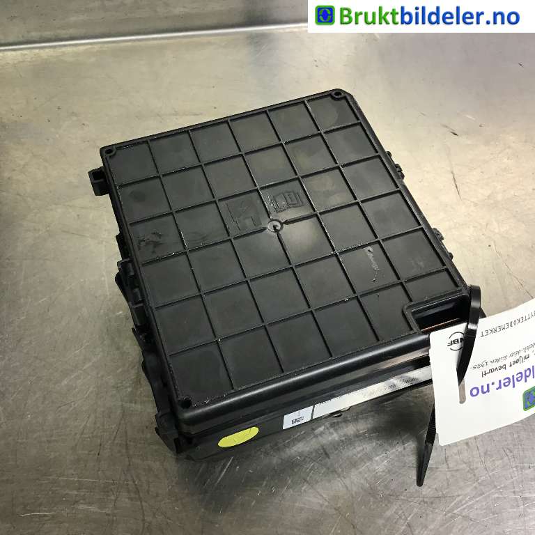 Sikringsboks til Ford Mustang Mach-e 2020-->>  (FORD (US)|LJ8T-14D068-NAB|11F0207Y3M|)