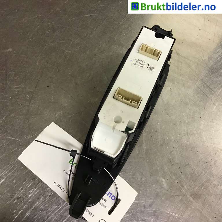 Bryter ruteheis til Mazda CX-5 2012-2017 (Type I)  (MAZDA|KD47 66 350|5AB003ED01|)