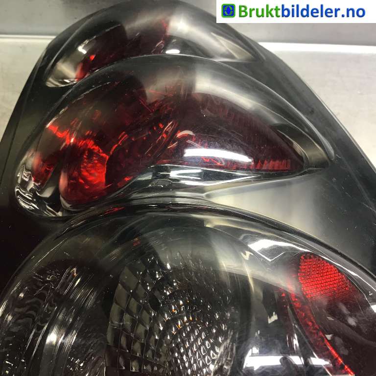 Baklykt høyre til Dodge Ram 1994-2002 (Type II)  (DRM02B-TB|DRM02B-TL|)