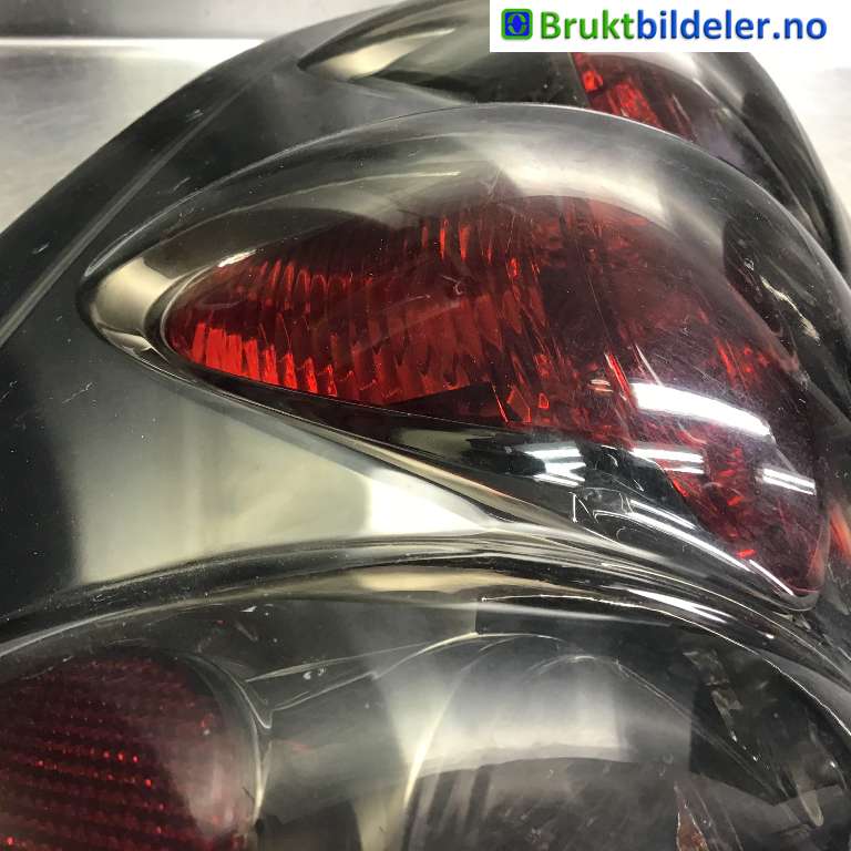 Baklykt venstre til Dodge Ram 1994-2002 (Type II)  (DRM02B-TB|DRM02B-TL|)
