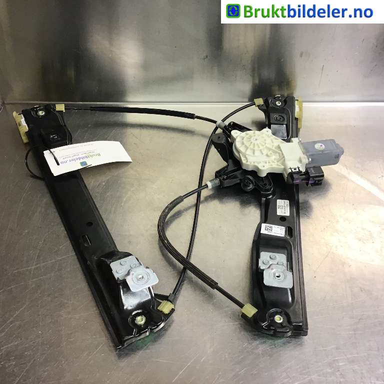 Ruteheis venstre foran til Ford Focus 2011-2014 (Type III, Fase 1) (FORD|BM51-A23201-BC|924755-105|)