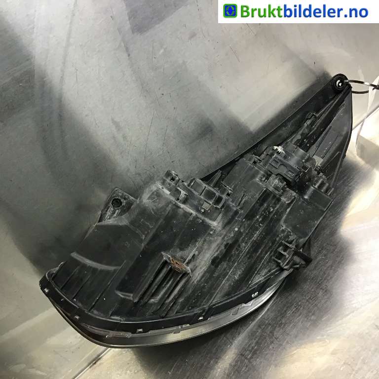 Frontlykt høyre halogen til Hyundai Ix35 2010-2015  (HYUNDAI|92102 2Y000|)