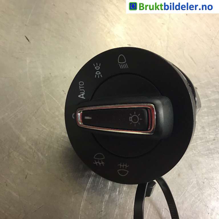 Bryter lys til Škoda Superb, 2015-->> (Type III)  (SKODA|3V0 941 431)