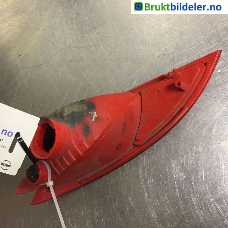 Baklykt fra støtfanger til Hyundai Ix35 2010-2015  (HYUNDAI|92405-2Y300|)