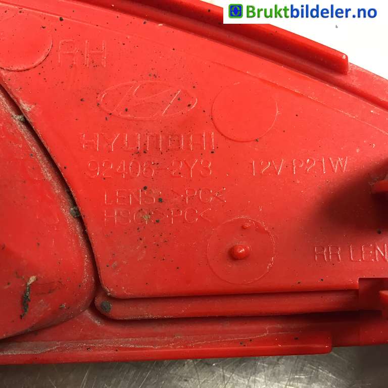 Baklykt fra støtfanger til Hyundai Ix35 2010-2015 (HYUNDAI|92406 2Y300|)