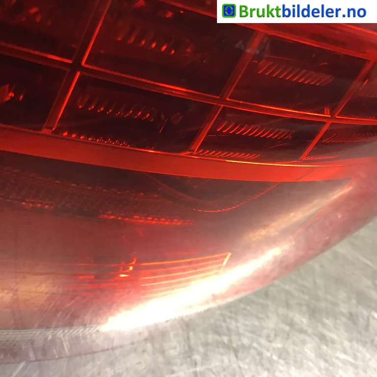 Baklykt høyre til VW Passat 2011-2015 (B7) (B7) (VOLKSWAGEN|3AF 945 208 B|)