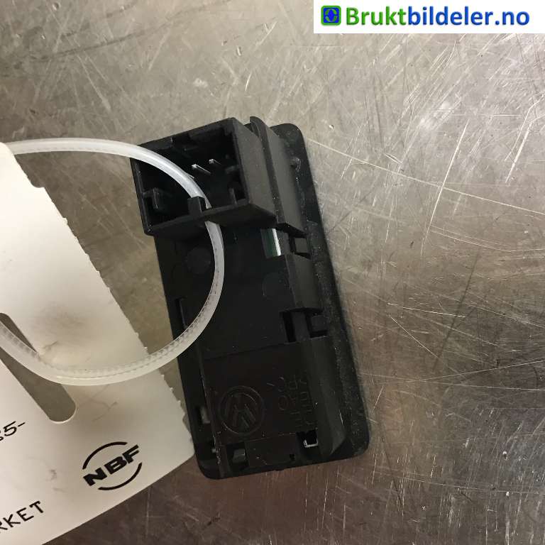 Bryter baklukeåpner til Škoda Superb 2015-->> (Type III)  (SKODA|3C0 959 831 A|)