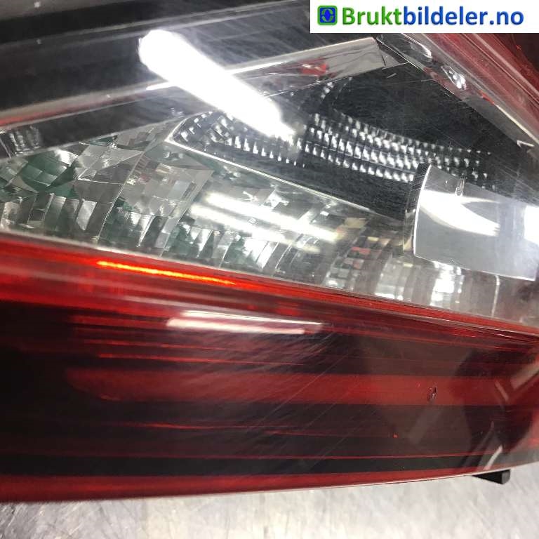 Baklykt venstre indre til Škoda Superb 2015-->> (Type III)  (SKODA|3V9 945 307 F|)
