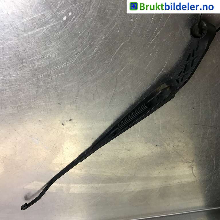Viskerarmer frontrute til Mitsubishi L200 2006-2015 (Type IV)  (MITSUBISHI|8250A115|N7182|)