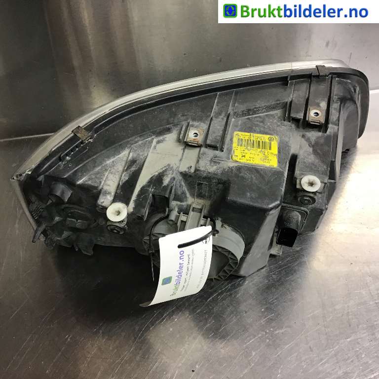 Frontlykt venstre halogen til VW Transporter / Caravelle 2003-2009 (Fase 1) (T5) (T5) (VOLKSWAGEN|7H1 941 015 N|0 301 191 301|)