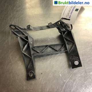 Frontlyktehus til VW Transporter / Caravelle, 2003-2009 (Fase 1) (T5) (T5) (VOLKSWAGEN|1 301 329 421)