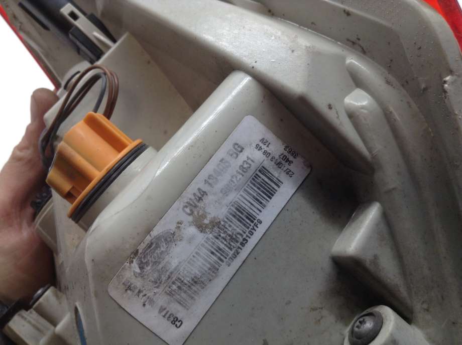 Baklykt venstre til Ford Kuga 2013-2019  (FORD|CV44-13405-BG|90021831|)