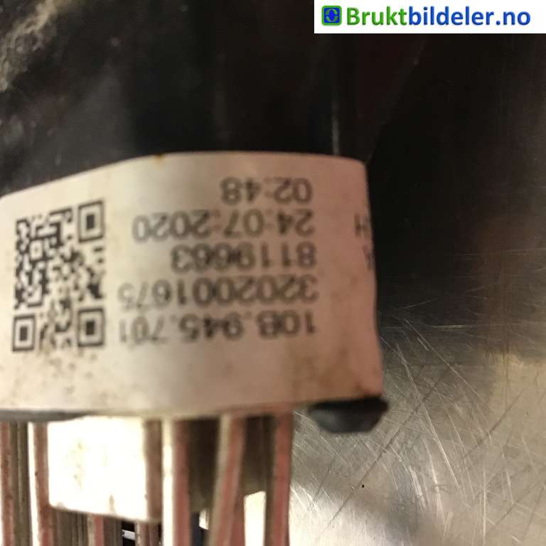 Baklykt fra støtfanger til VW ID.3 2020-->>  (VOLKSWAGEN|10B 945 701|8119663|)