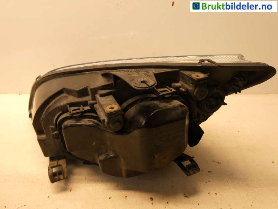 Frontlykt høyre xenon til Ford Focus 2004-2007 (Type II, Fase 1) (8M51-13005-CD|)
