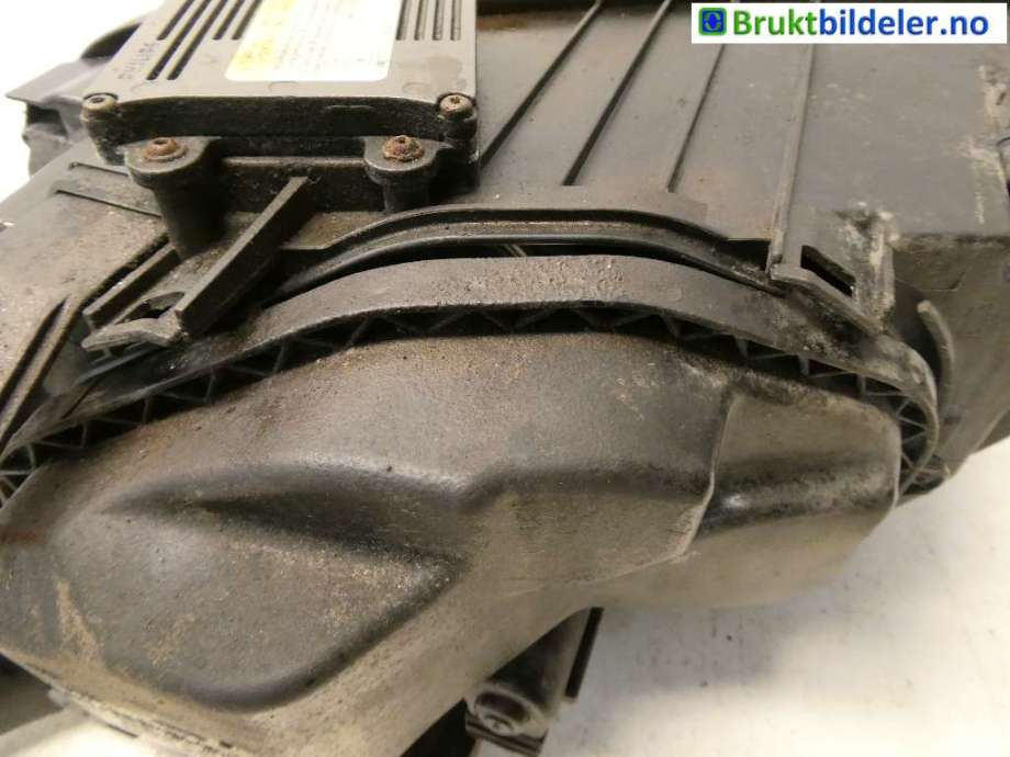 Frontlykt høyre xenon til Ford Focus 2004-2007 (Type II, Fase 1) (8M51-13005-CD|)
