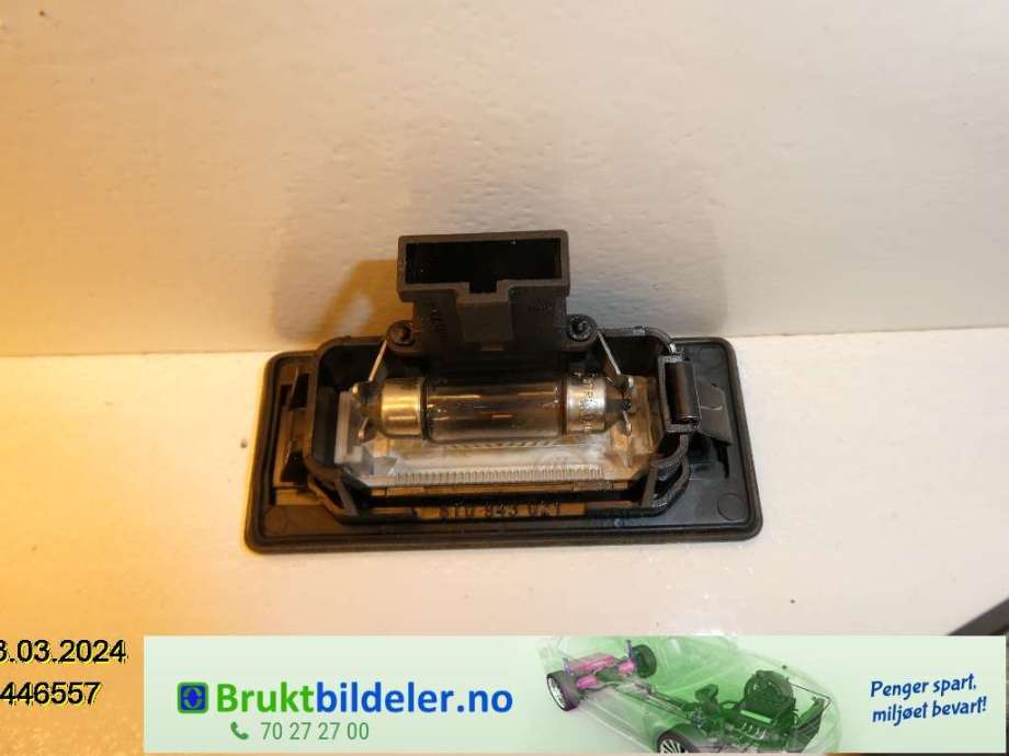 Skiltlys til VW Passat 2005-2010 (B6) (B6) (VOLKSWAGEN|8T0943021||8T0 943 021)