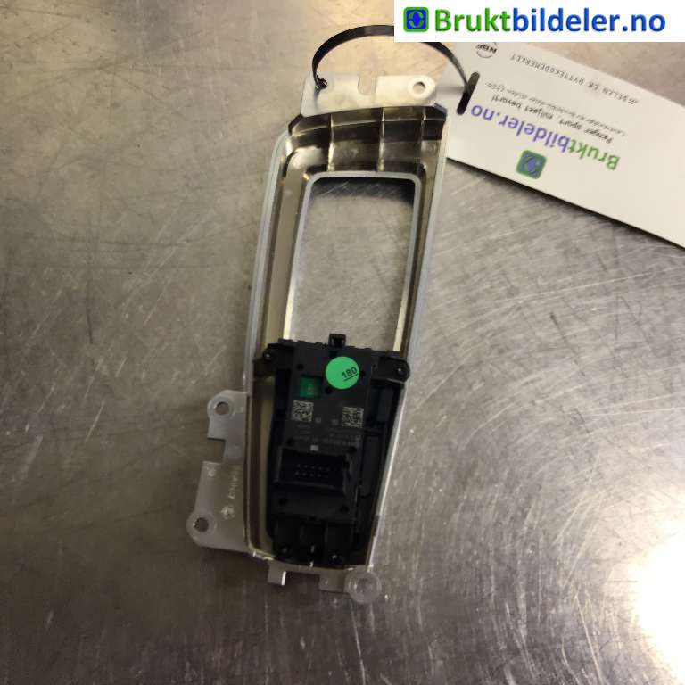 Bryter elektrisk håndbrekk/parkbrems til BMW 5-Serie 2010-2017 (F10/F11) (F10/F11) (BMW|9 355 233-01|3214.6201-08|)