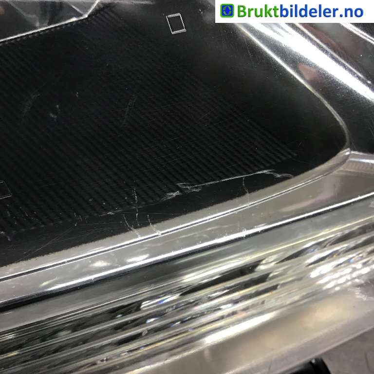Frontlykt høyre xenon til Suzuki Grand Vitara 2005-2015 (Type III)  (SUZUKI|35120-65JB1|100-59079|W3T15971)