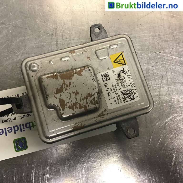 Styreenhet xenon/ballast til BMW 3-Serie 2012-2018 (F30/F31/F34) (F30/F31/F34) (BMW|7 296 090|1 307 329 317 00|)