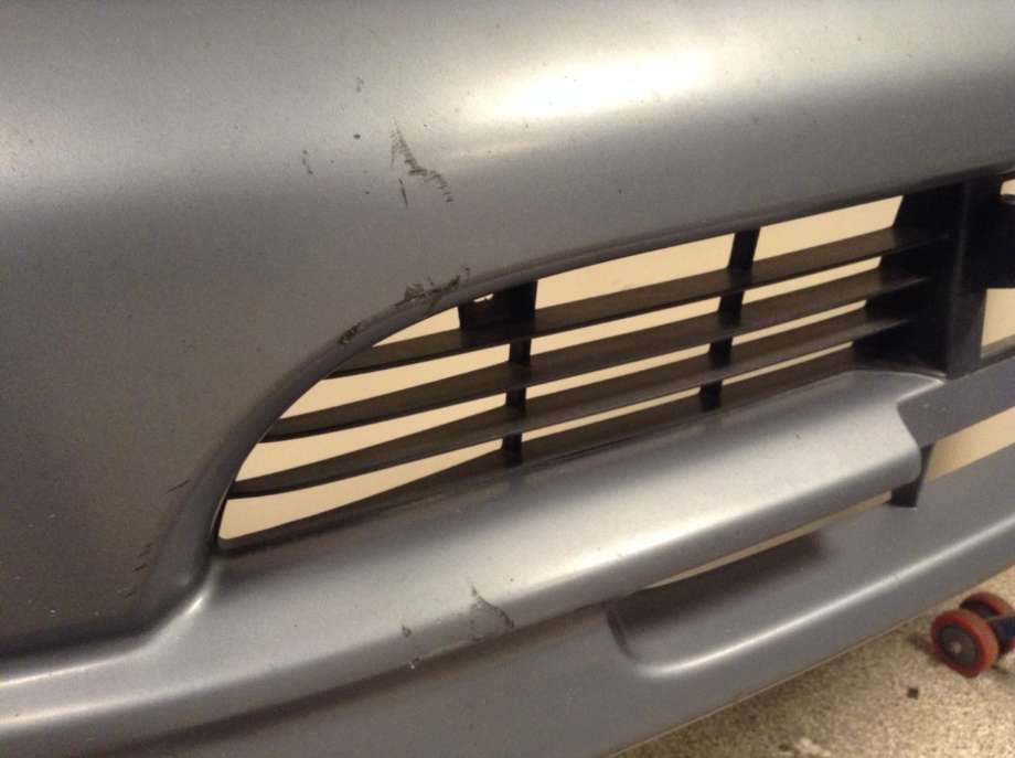 Støtfanger foran til Toyota Hiace 1996-2001 (Fase 1)  (TOYOTA|5211926902|)