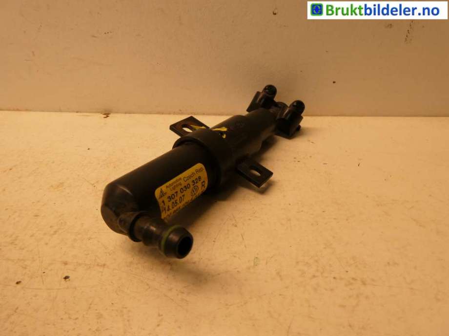 Lyktespylerdyse til VW Passat 2011-2015 (B7) (B7) (VOLKSWAGEN|3AA 955 104||3C0.955.104.A)