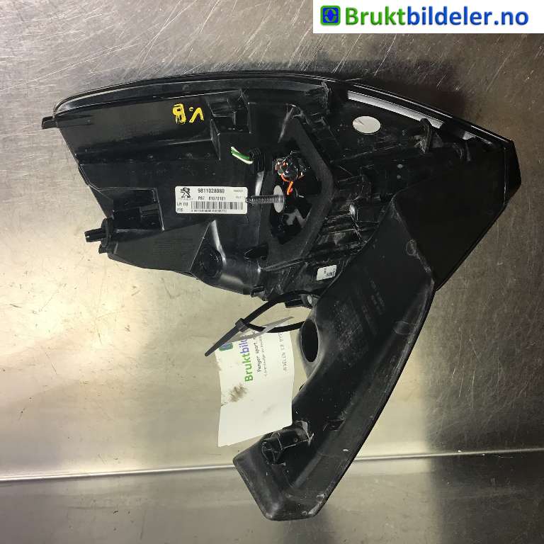 Baklykt venstre til Peugeot 5008 2017-->> (Type II)  (PEUGEOT|98 110 280 80|81570101|)