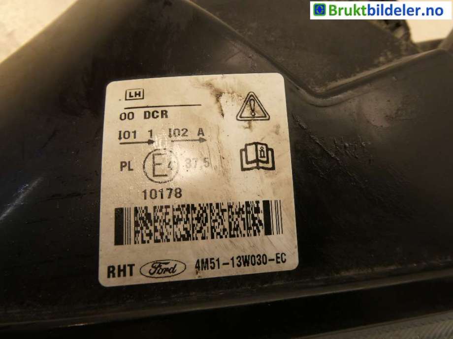 Frontlykt venstre xenon til Ford Focus 2004-2007 (Type II, Fase 1) (8M51-13006-AD||4M51-13W030-EC)