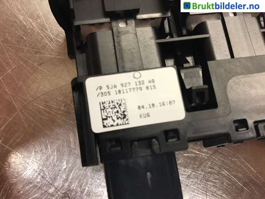 Bryter diverse til Škoda Rapid 2012-2019  (SKODA|5JA 927 132 AQ|30S 10117779 01S|)
