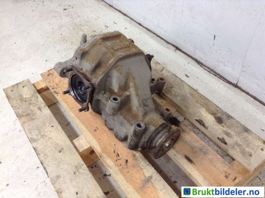 Kardang klokke bak til Toyota Hiace, 2007-2012 (Fase 3) (TOYOTA|41110-26590)