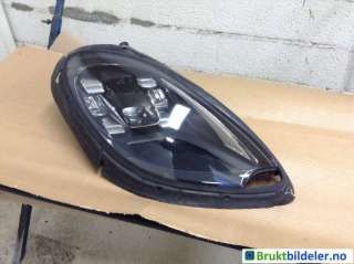 Frontlykt høyre halogen til Porsche Macan,  (95B) (PORSCHE|95B 941 006 F|1031.114.0000|95B 941 040 J)