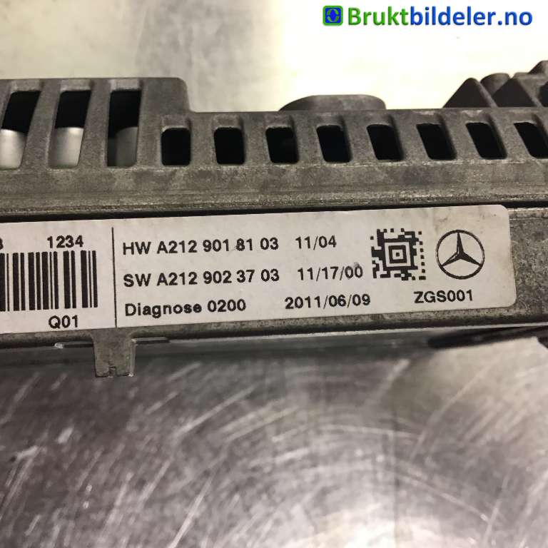 Instrument kjørecomputer til Mercedes E-Klasse 2009-2013 (Fase 1) (W212) (W212) (MERCEDES|A 212 901 81 03|A2C32394100|)