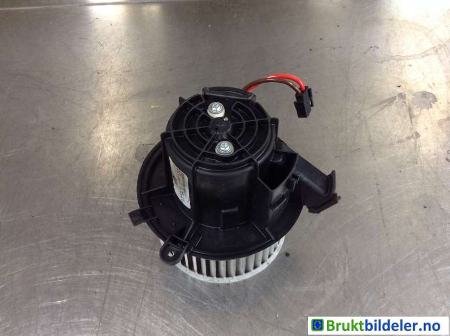 Varmeapparat motor til Mercedes C-Klasse 2007-2011 (Fase 1) (W204) (W204) (MERCEDES||V2419002)