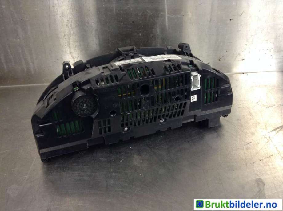 Instrumentpanel til Mercedes E-Klasse 2013-2016 (Fase 2) (W212) (W212) (MERCEDES|A 212 900 11 25|A2C87305200|)
