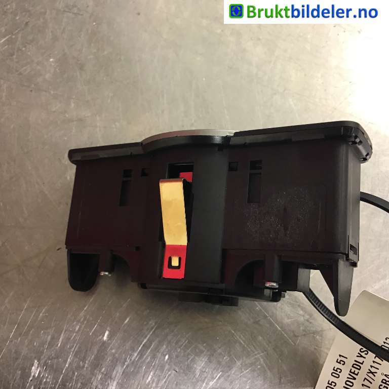 Bryter lys til Mercedes CLA 2013-2019 (C117) (C117) (MERCEDES|A 212 905 05 51|)