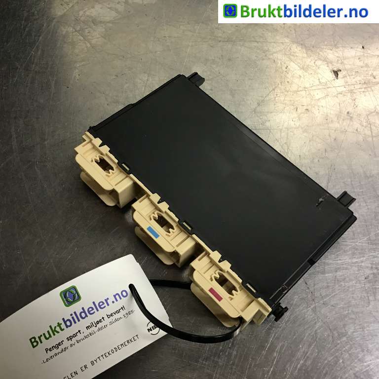 Styreenhet diverse til Mercedes CLA 2013-2019 (C117) (C117) (MERCEDES|A 246 820 05 26|28-4135-1506-3-00|)