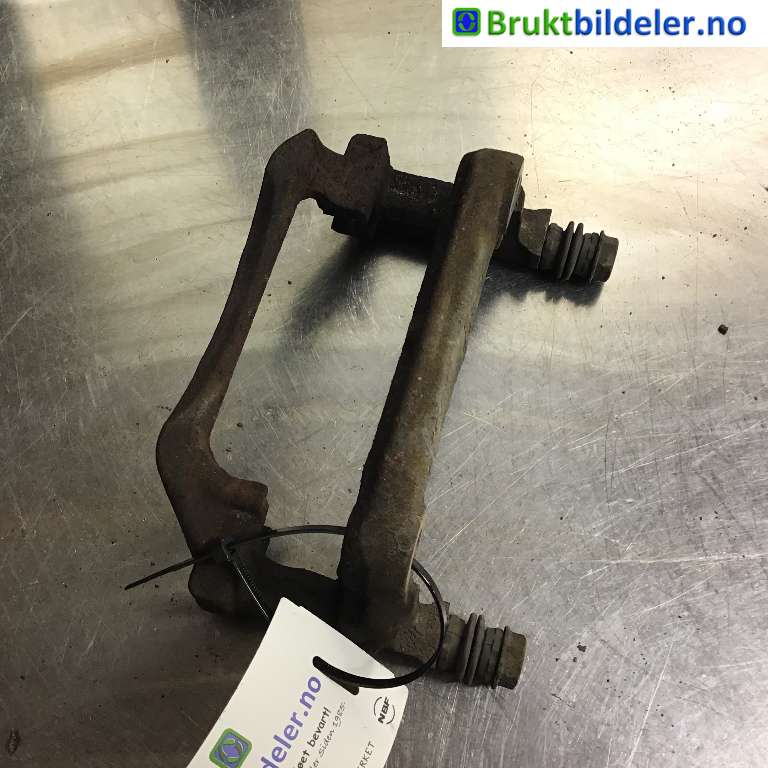 Bremsecaliper brakett til Mercedes CLA, 2013-2019 (C117) (C117) (MERCEDES|A 000 421 59 06)