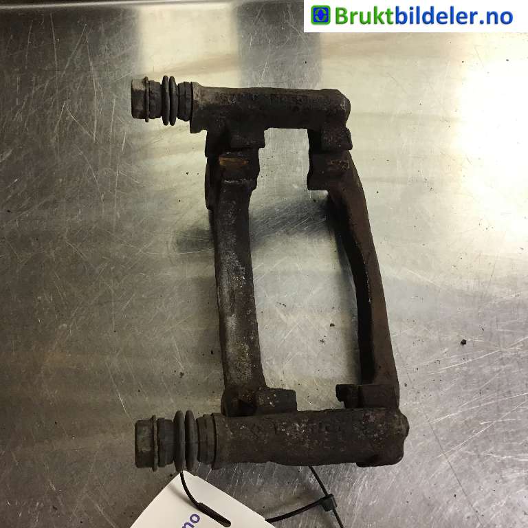 Bremsecaliper brakett til Mercedes CLA 2013-2019 (C117) (C117) (MERCEDES|A 000 421 59 06|)