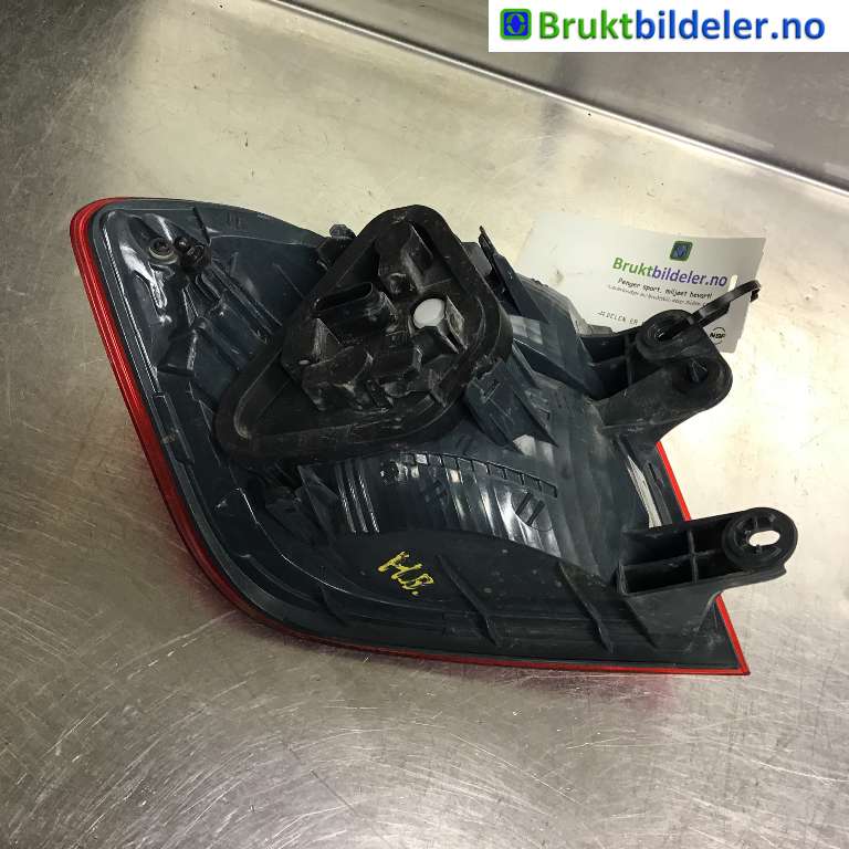Baklykt høyre til BMW 3-Serie 2012-2018 (F30/F31/F34) (F30/F31/F34) (BMW|63 21 7 372 784-01|183611-12|)
