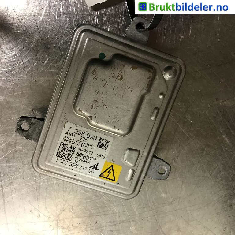 Styreenhet xenon/ballast til BMW 3-Serie 2012-2018 (F30/F31/F34) (F30/F31/F34) (BMW|7 296 090|1 307 329 317 00|)