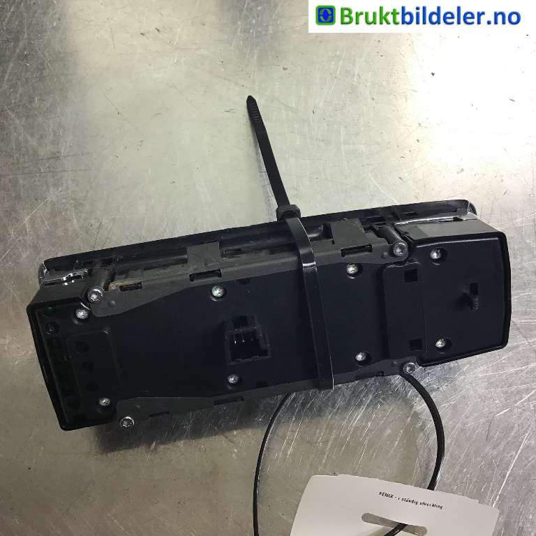 Bryter ruteheis til Mercedes CLA 2013-2019 (C117) (C117) (MERCEDES|A 166 905 43 00|LK10 0215 06|)