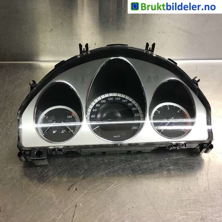 Instrumentpanel til Mercedes GLK, 2008-2015 (X204) (X204) (MERCEDES|A 204 900 38 02)