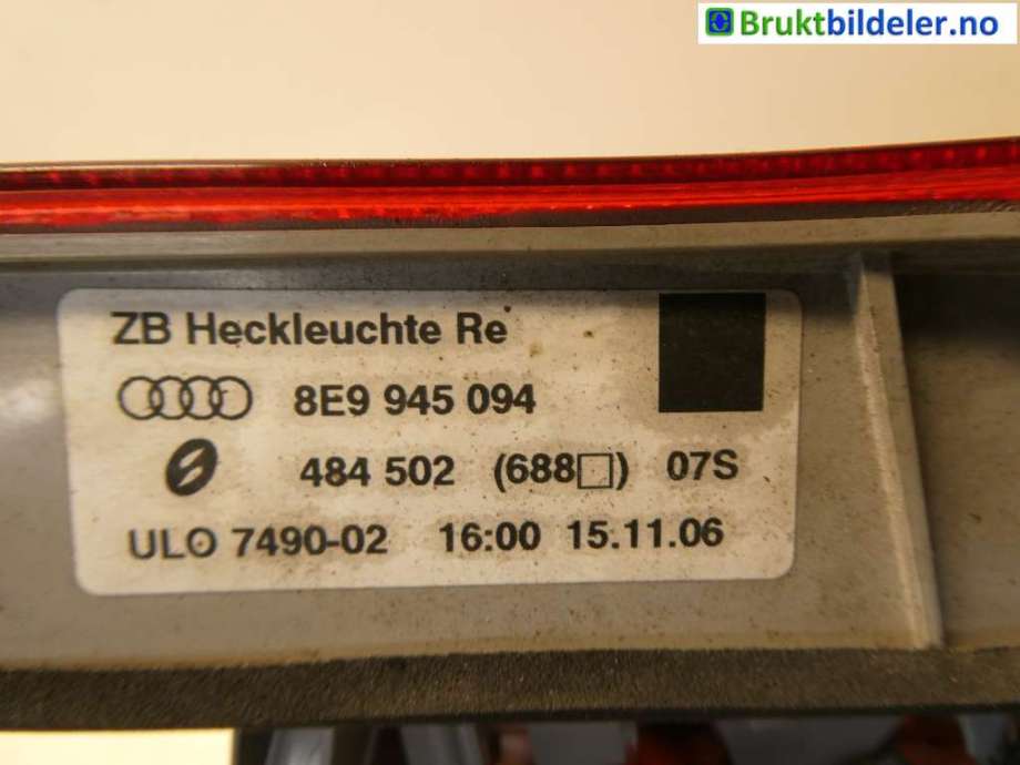 Baklykt høyre indre til Audi A4 2004-2008 (Type III) (B7) (B7) (AUDI|8E9 945 094|)