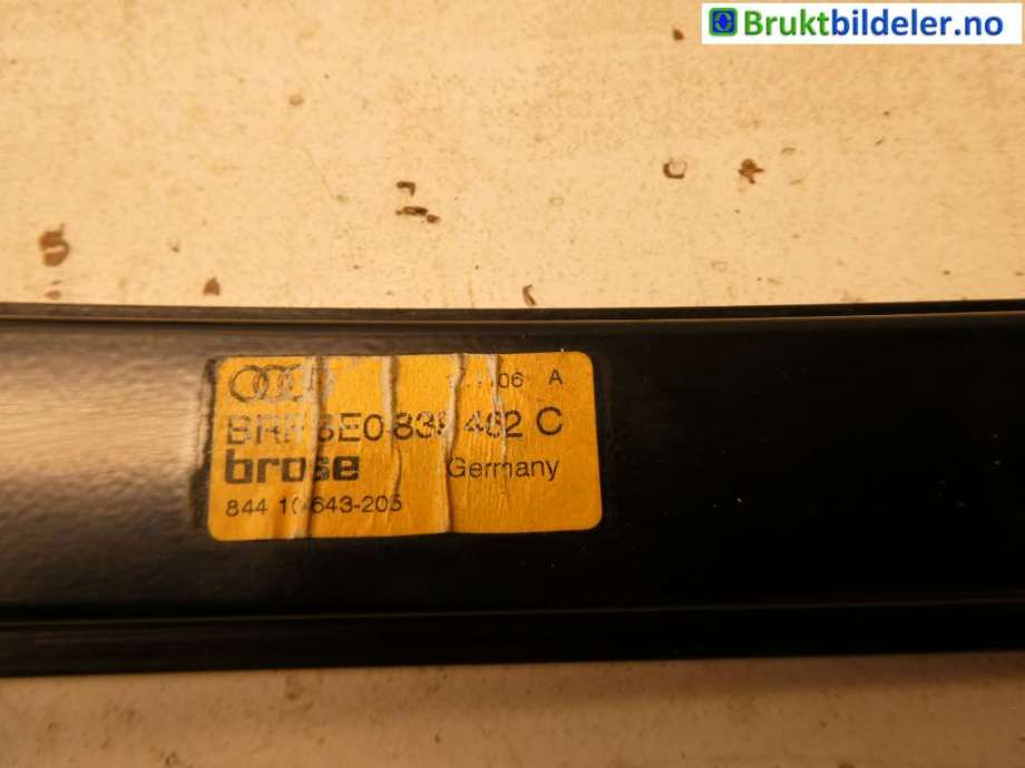 Ruteheis til Audi A4 2004-2008 (Type III) (B7) (B7) (AUDI|8E0 839 462 C|)