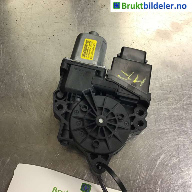 Ruteheis høyre foran til Hyundai i30, 2012-2017 (Type II)  (HYUNDAI|82460-A6010)